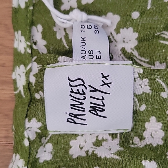 NWT Princess Polly Ragnar Tie Front Cut Out Romper Green Floral 6 - Picture 5 of 11